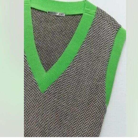 ZARA NEW Black / Green JACQUARD KINT CROPPED TOP size small NWT - Picture 3 of 11